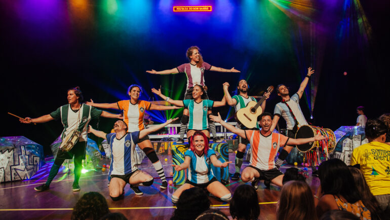 Os Saltimbancos – ATA – Agrupação Teatral Amacaca/DF