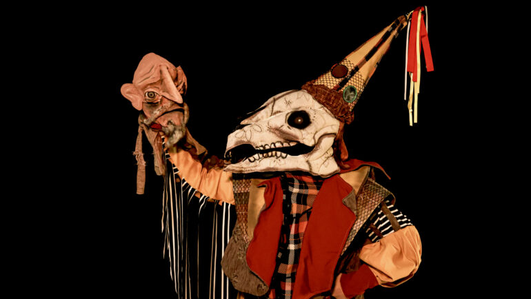 Bicho Alumbroso nas Entranhas do Encanto – Trupe Motim de Teatro/CE