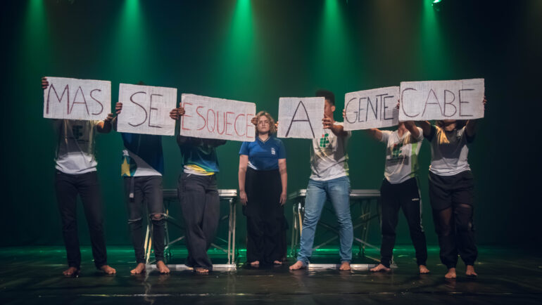 A Gente Cabe, Mas Se Esquece – Grupo Primitivos/MT (+14)